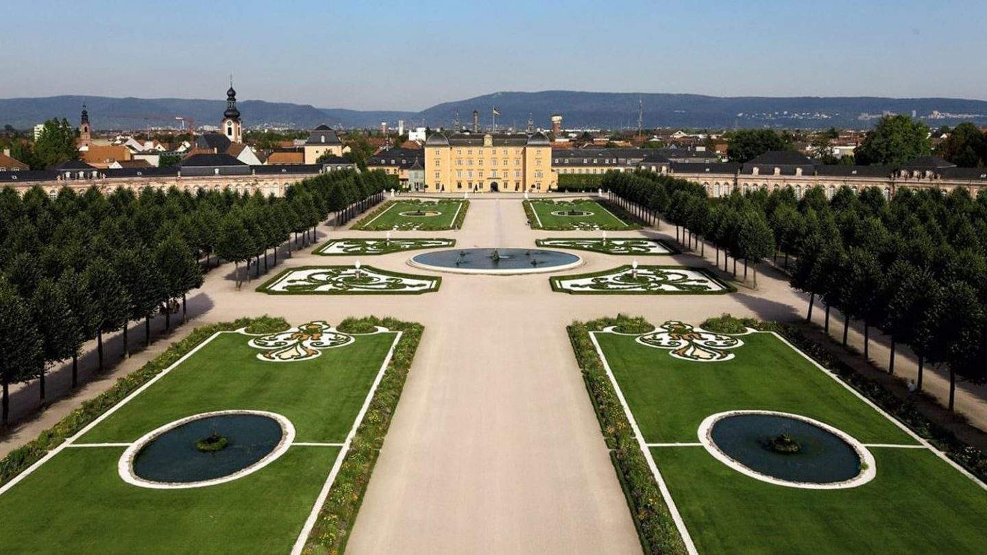 Ausflugstipp: Feuer trifft Wasser – ein Fest der Elemente im Schlossgarten Schwetzingen