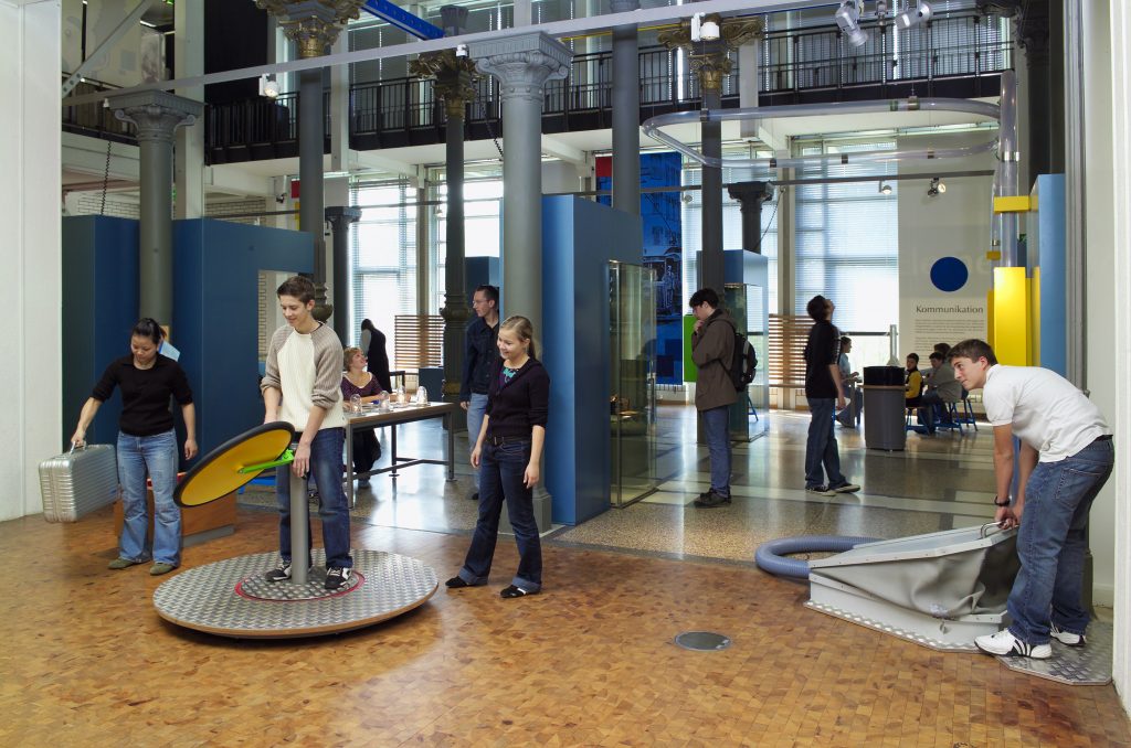 Vorführungen, Mitmachstationen und Augmented Reality machen die Geschichte lebendig und bieten ein interaktives Museumserlebnis. Foto: © Technoseum Mannheim