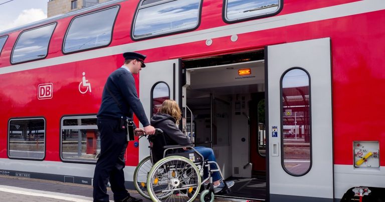 Bahnhof Metzingen: Ein Sprung in die Zukunft der Barrierefreiheit Bahnhof Metzingen: Ein Sprung in die Zukunft der Barrierefreiheit