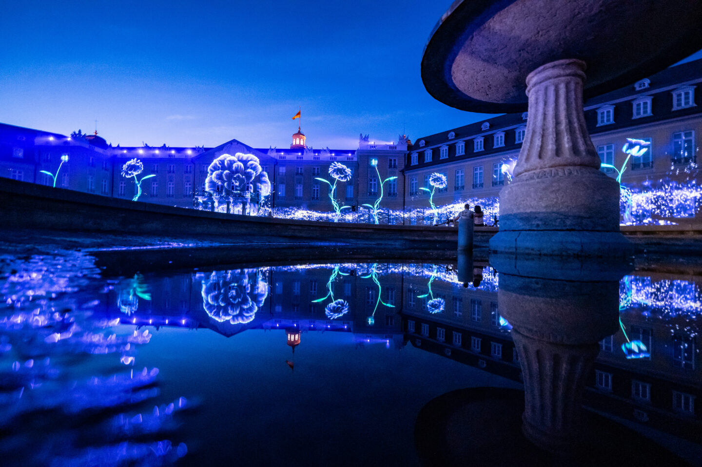 ARTIS-Uli Deck// 16.08.2022 Die SCHLOSSLICHTSPIELE Karlsruhe 2022, UNTER DEM MOTTO "MUSIC4LIFE" , vom 18.08.2022 bis zum 18.09.2022 -ARTIS-ULI DECK, Werrabronner Strasse 19 D-76229 KARLSRUHE TEL: 0049 (0) 721-84 38 77 FAX: 0049 (0) 721 84 38 93 Mobil: 0049 (0) 172 7292636 E-Mail: deck@artis-foto.de www.artis-foto.de Veröffentlichungen mit Namensnennung: ARTIS-Uli Deck