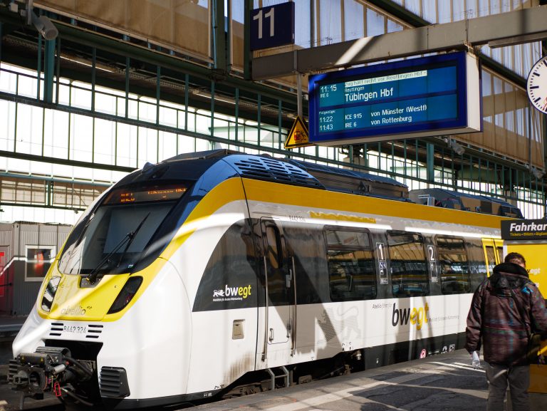 Das neue Deutschlandticket für junge Leute! Für nur 1 Euro am Tag durch ganz Deutschland!