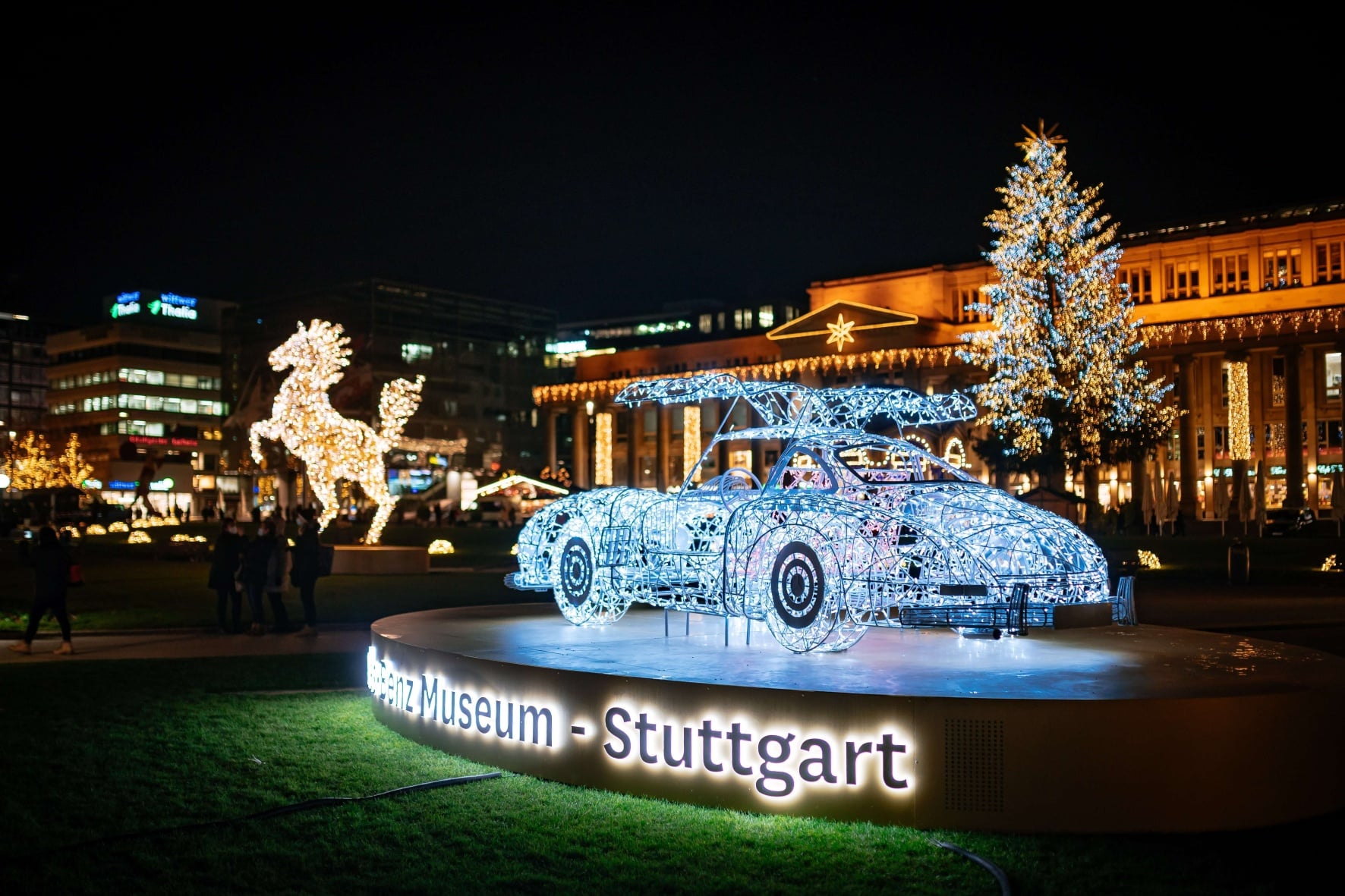 Stuttgart erstrahlt: "Glanzlichter" bringen Feststimmung in die City