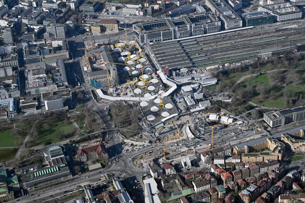 Stuttgart 21  – Ein Milliardengrab? Die Chronik einer Kostenexplosion