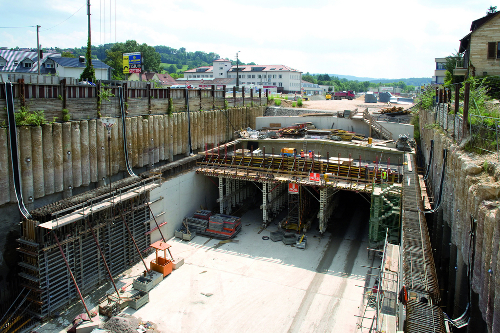 Das Tunnelportal West im Dezember 2010
