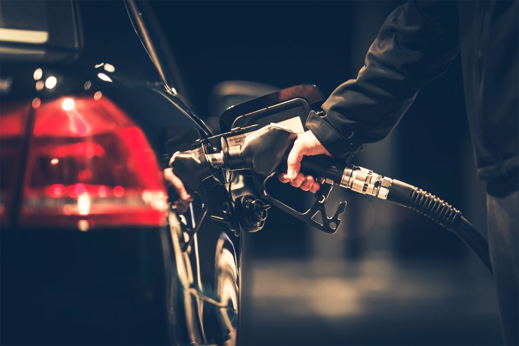 Preisschock an der Tankstelle – aber diesmal positiv! Super E10 auf Jahrestief