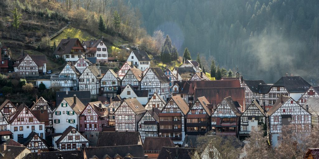 Wetter 30.12.23: Wind und Sturm im Schwarzwald – Baden-Württemberg unter Einfluss milder Atlantikluft