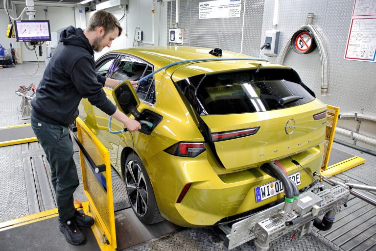 Elektroautos auf dem Vormarsch: Immer größer, immer besser, mehr Reichweite!