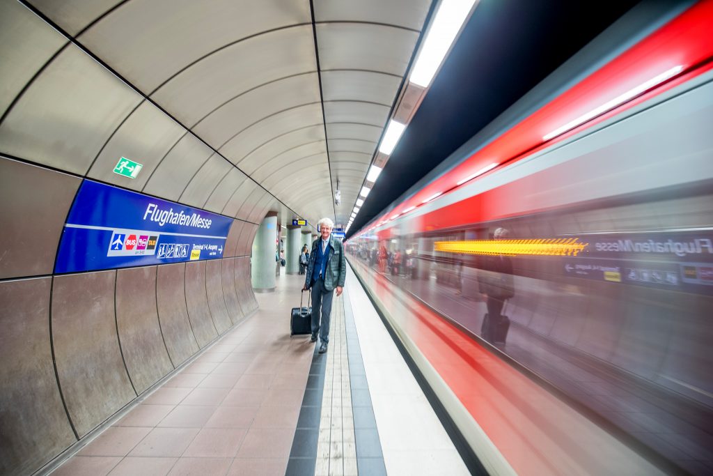 Stuttgart: Bauarbeiten am Digitalen Knoten – Herausforderungen auf dem Weg zum Flughafen und zur Messe!