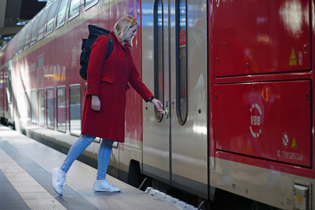 Ersatzbusse auf der Dreiseenbahn: Umleitung mit flexibler Alternative