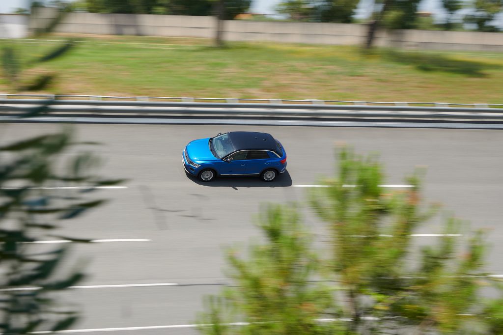 Auch die Fahrsicherheit auf trockener Fahrbahn wird beim ADAC Sommerreifentest geprüft.
