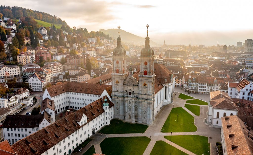 5 Highlights am Bodensee 2024: Kultur, Kulinarik und Natur in extenso erleben Goldener Schnitt 31 19 Keystory 2023 Stiftsbezirk 1