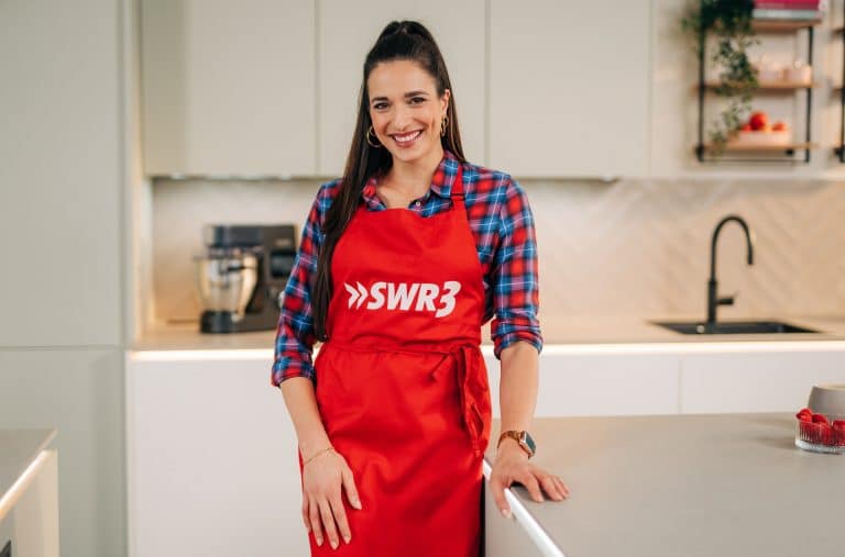 Social-Media-Star Sally Özcan: Auszeit auf Eis gelegt – SWR3 Grillparty mit Johann Lafer statt kalifornische Sonne und Festivalstimmung!