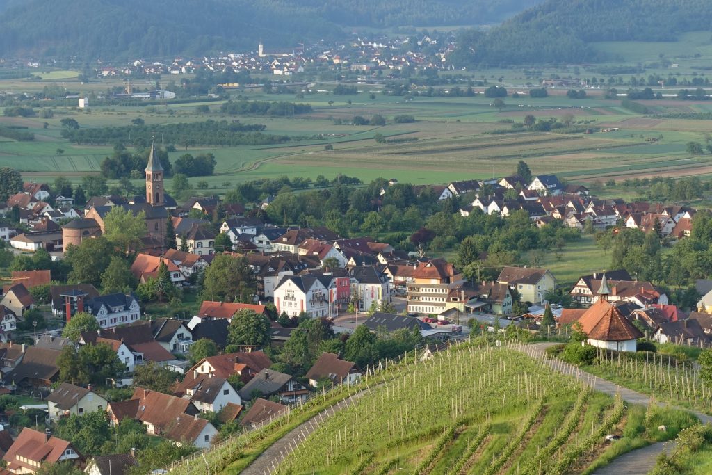 Stellte am 6. April einen neuen Hitzerekord auf: das schmucke Ohlsbach im Ortenaukreis.
