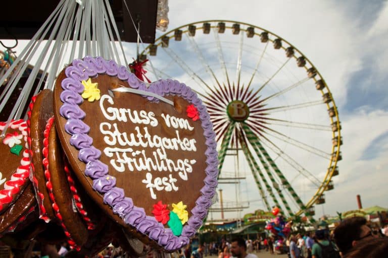 Feierlaune auf dem Wasen: Europas größtes Frühlingsfest startet mit der 84. Ausgabe am Wochenende in Stuttgart