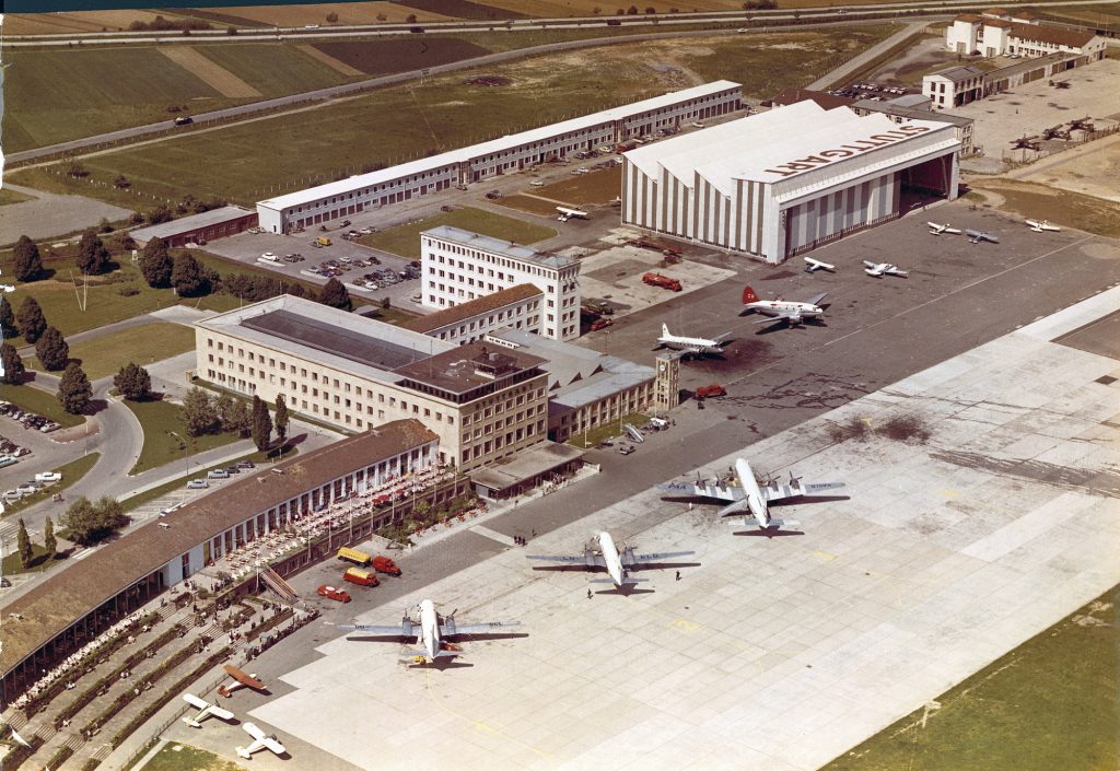 100 Jahre Flughafen Stuttgart: Wie er zu einem der wichtigsten Flughäfen Deutschlands wurde str 1958 vorfeld luftbild 1