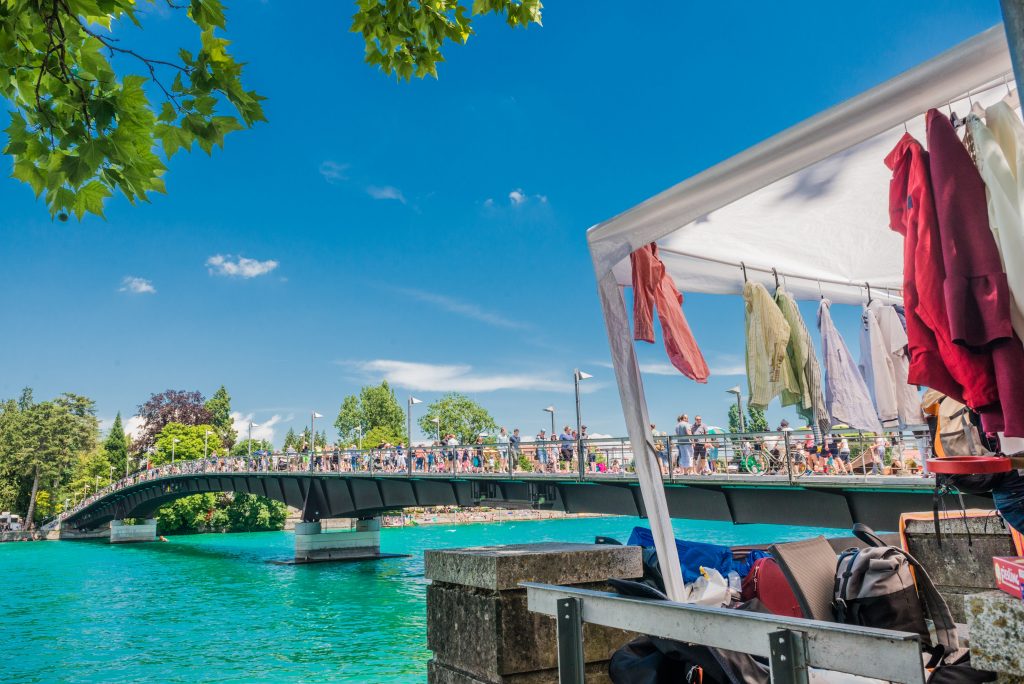 Der Mega-Flohmarkt: 24 Stunden, zwei Länder, unzählige Schätze!