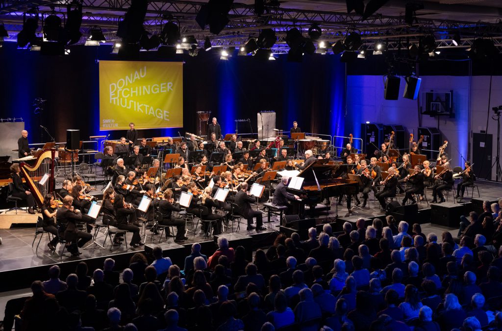 Donaueschinger Musiktage 2024: Musikfestival erkundet das Spannungsfeld zwischen Individuum und Gemeinschaft