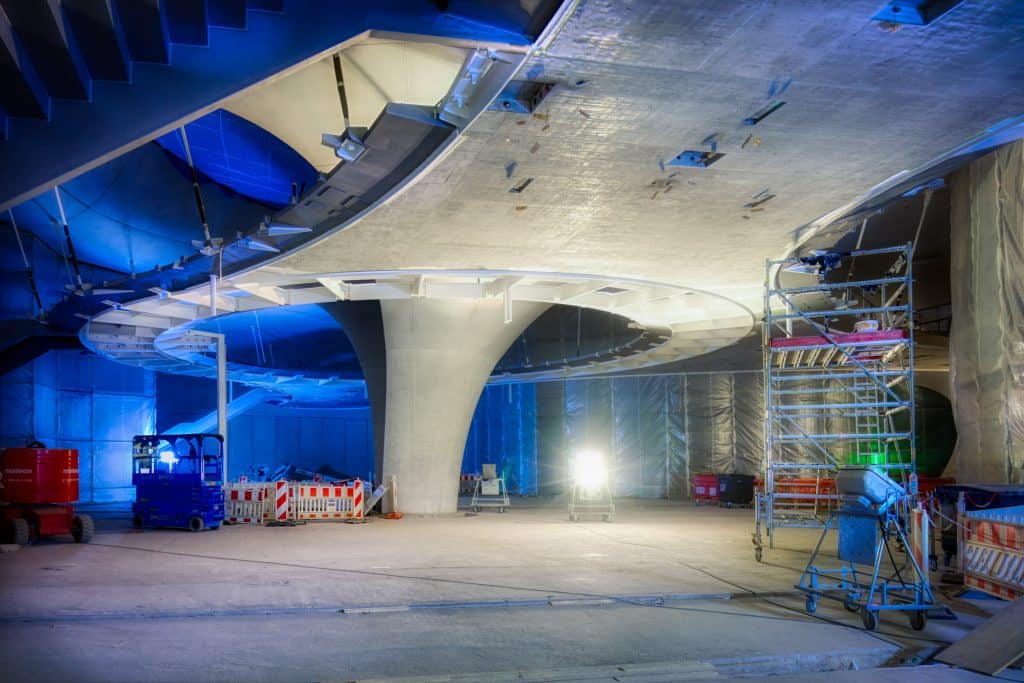 Stuttgart 21: Eröffnung des künftigen Hauptbahnhofs erneut verschoben 20240315 Verteilersteg C ARNIM KILGUS Z8 2522