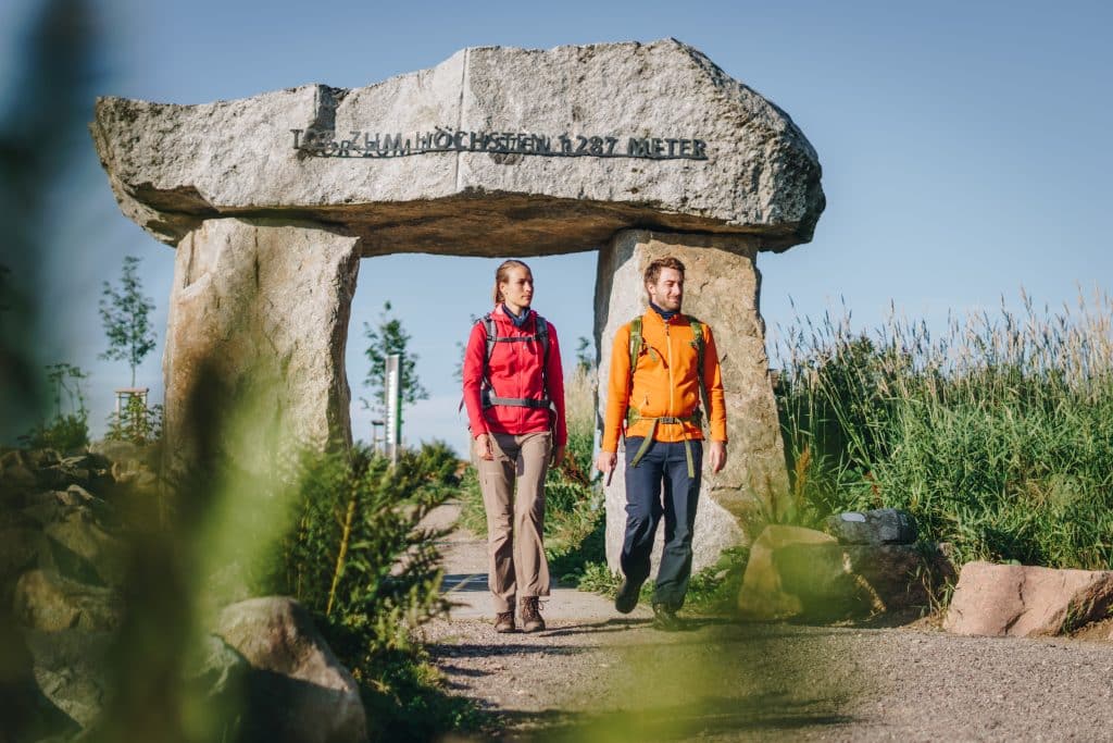 Wandern 2.0: Neue App macht Wandern im Schwarzwald zum digitalen Erlebnis 2 Wanderportal des Fernwanderwegs Westweg am Feldberg im südlichen Schwarzwald