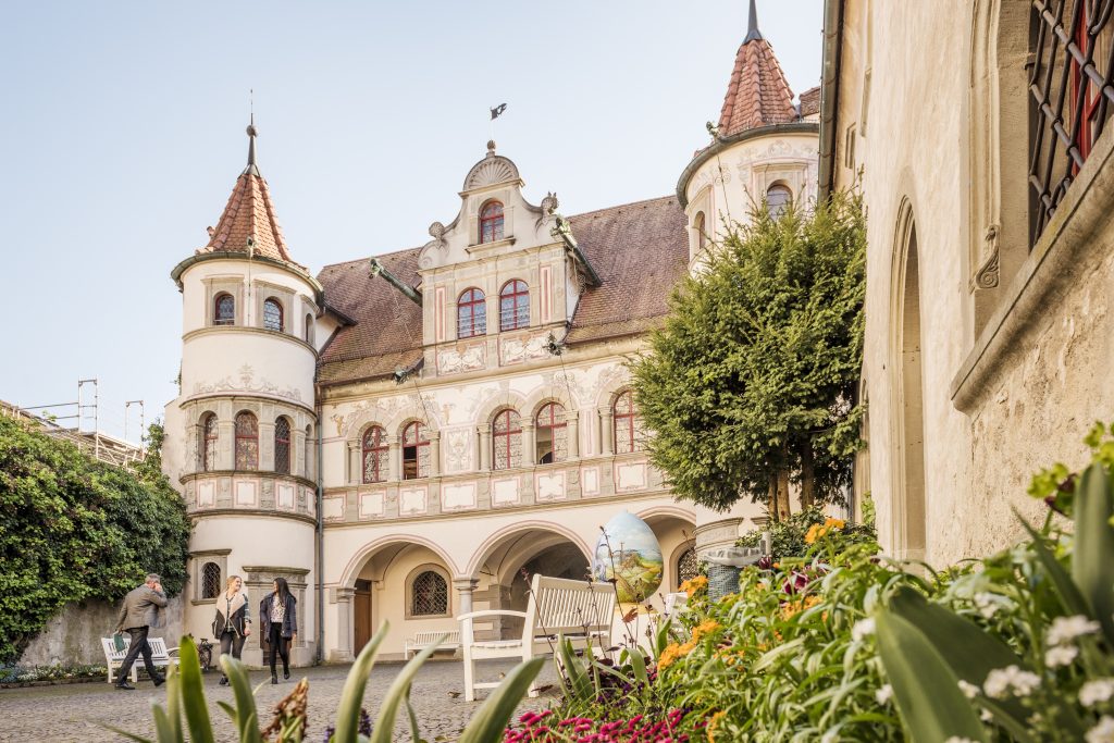 Opern im Herzen von Konstanz: RathausOper feiert 41. Jubiläum mit Donizettis „RITA“