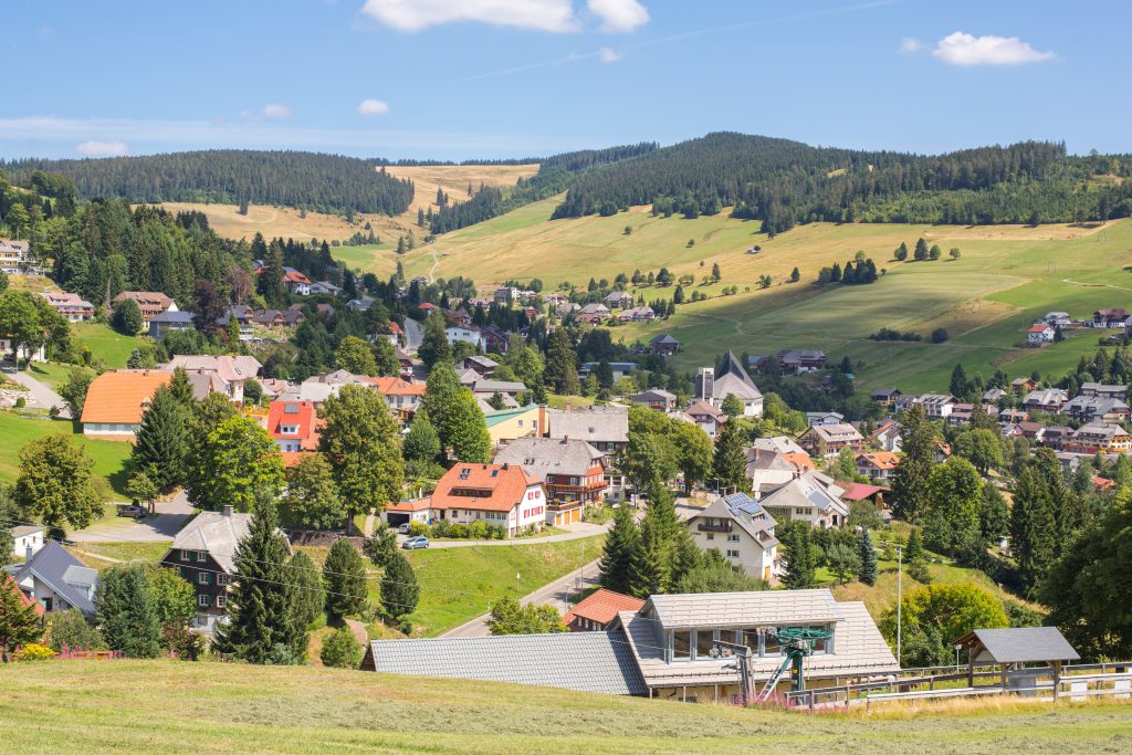 Todtnauberg: Idylle pur – Das malerische Dorf am Ende des Wasserfallsteigs lädt zum Entspannen und Verweilen ein.