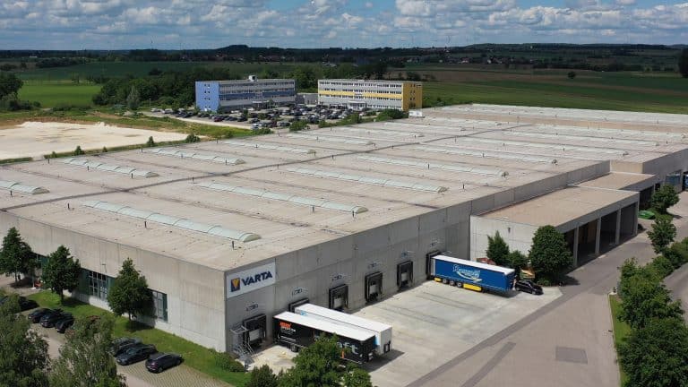 Varta in Baden-Württemberg: Radikaler Neuanfang zur Insolvenzvermeidung – Stellenabbau und Porsche-Einstieg?