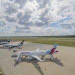 Flughafen Karlsruhe/Baden-Baden (FKB) erwartet Rekordzahlen für die Sommerferien 2024 Flughafen Karlsruhe/Baden-Baden (FKB) erwartet Rekordzahlen für die Sommerferien 2024