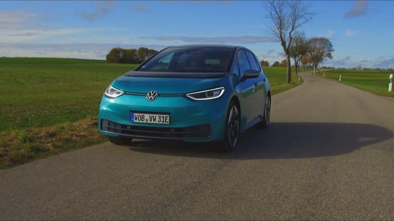 Reisen unter Strom: Tipps für die Urlaubsfahrt mit dem E-Auto