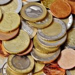Ein durchschnittlicher Arbeitnehmer-Haushalt gibt laut Steuerzahlerbund 52,6 Prozent seines Einkommens an den Staat ab.