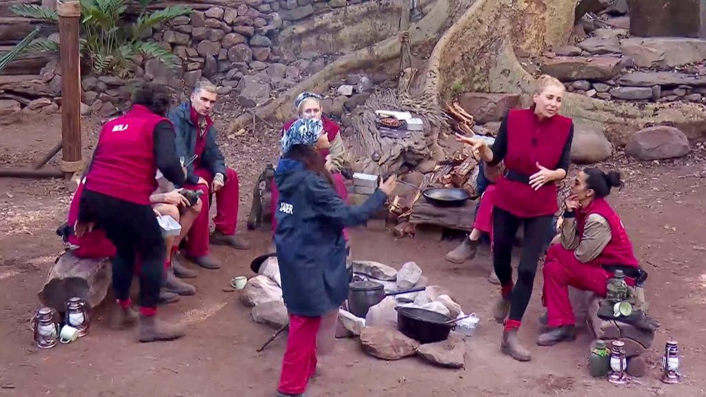 V.l.: Mola Adebisi, Eric Stehfest, Sarah Knappik, Kader Loth, Giulia Siegel, Elena Miras
