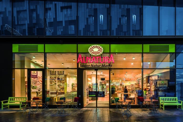 Gefahr im Käsegebäck: Rückrufaktion bei Alnatura – Metallfremdkörper entdeckt