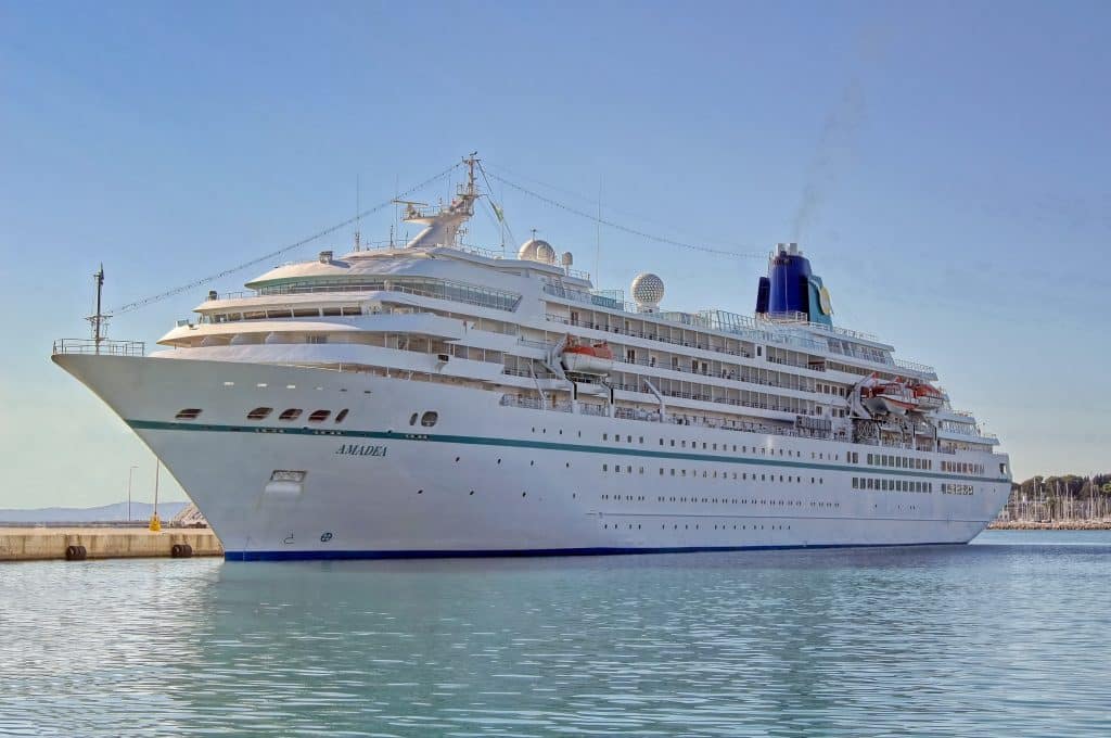Streaming-Hammer! RTL+ schnappt sich ZDF-Hits: Von „Bergdoktor“ bis „Traumschiff“