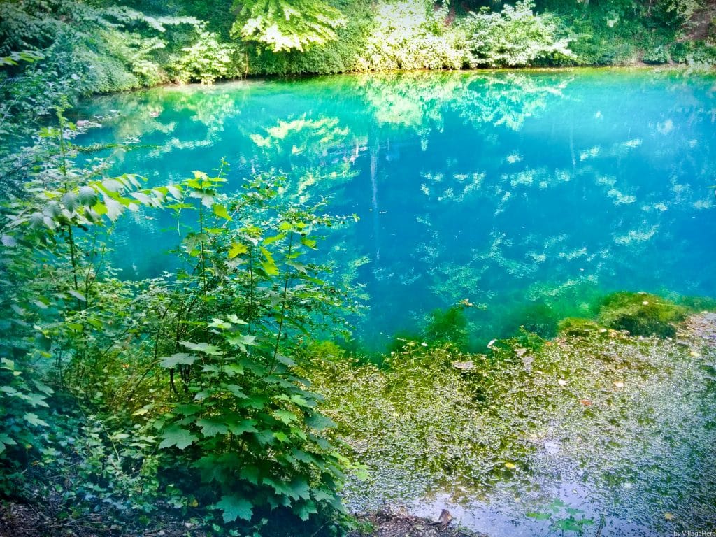 Vier Jahre gesperrt: Sanierung des Touristen- & Insta-Hotspots Blautopf startet in Blaubeuren 2 Vier Jahre gesperrt: Sanierung des Touristen- & Insta-Hotspots Blautopf startet in Blaubeuren Blautopf Blaubeuren 24045687601