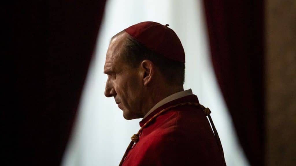 Spannung im Vatikan: „Konklave“ bringt Machtkampf um Papstwahl ab 21. November 2024 ins Kino