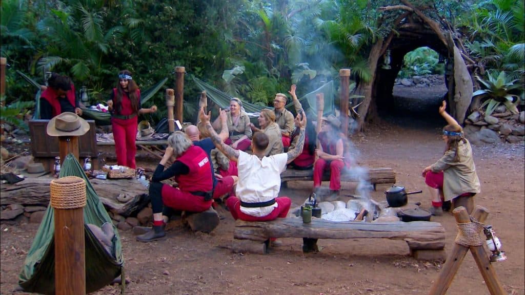 Drama pur im Dschungelcamp! Tränen, Zoff und Höhenangst bei den Stars an Tag 4 D89B9 1 1