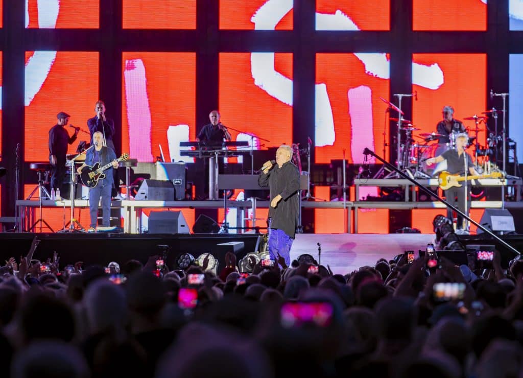 Starkes Statement und zweimal ausverkauft: Grönemeyer elektrisiert 40.000 Fans vor dem Karlsruher Schloss