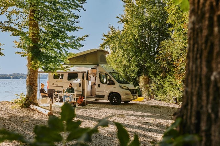 Wildcampen: Reizvoll, aber oft verboten – bis zu 14.500 Euro Strafe drohen! ADAC warnt Wohnmobil-Fahrer