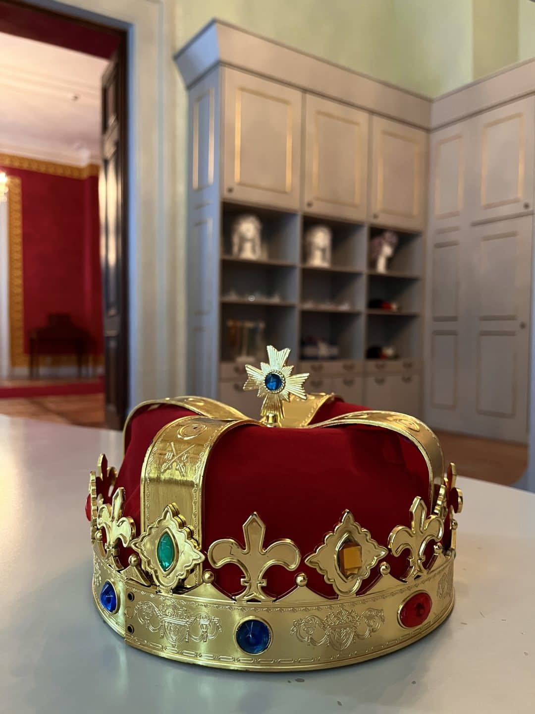 Residenzschloss Ludwigsburg: Automesse, faszinierende Führungen und freier Eintritt ins Modemuseum – Ein Wochenende voller Erlebnisse 24 ludwigsburg rsl innen kinderreich 2600 foto finia sass ssg pressebild