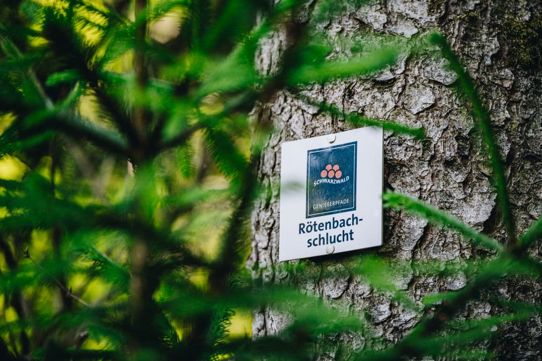 Genießerpfad Beschilerung in der Rötenbachschlucht