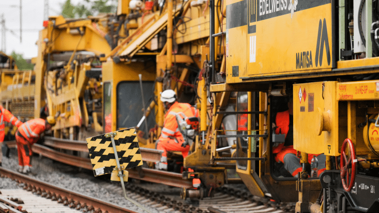 Bahn-Baustelle: Zugausfälle und Ersatzverkehr auf der Gäubahn – Das müssen Reisende jetzt wissen!