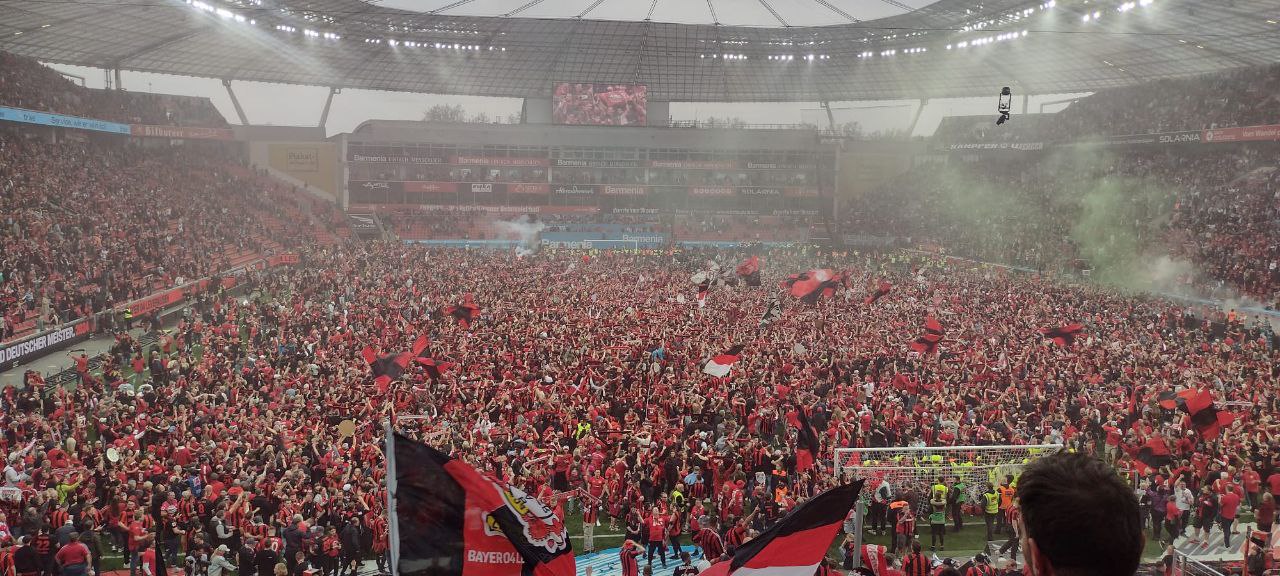 Sky Sport Umfrage zum Gipfeltrefffen: Bayern oder Leverkusen? Die Fans sind gespannt!