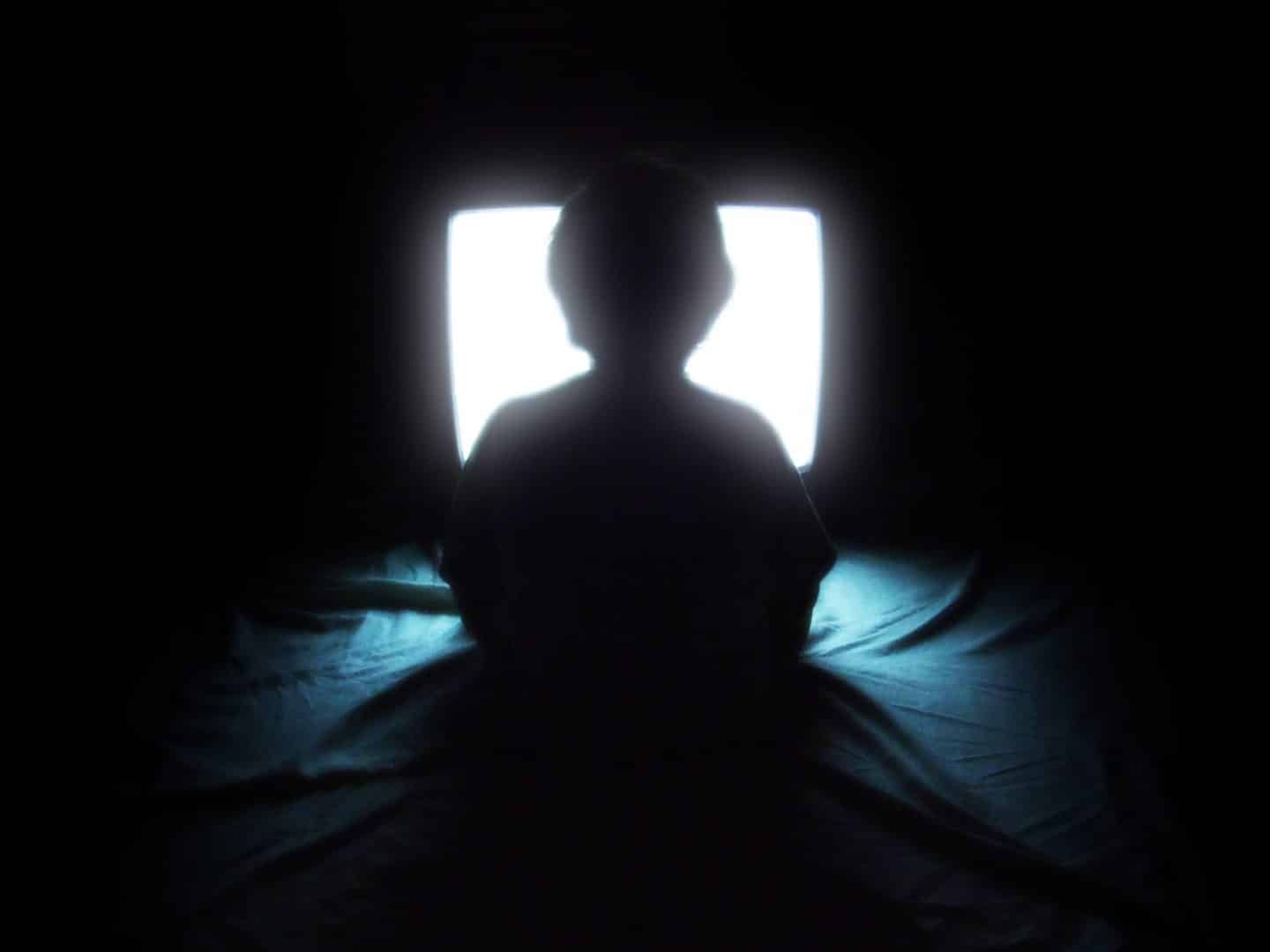 Digitale Medien und Kinder: Bildschirmkontrolle – 50% der Eltern setzen Grenzen bis 12 Jahre