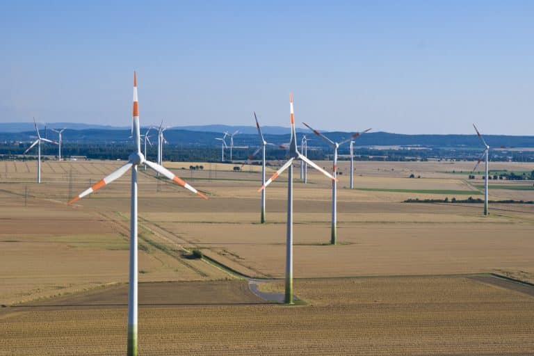 Energiewende mit Haken: Mehr als 60 % aus erneuerbaren Energien – Deutschland wird zum Netto-Importeur