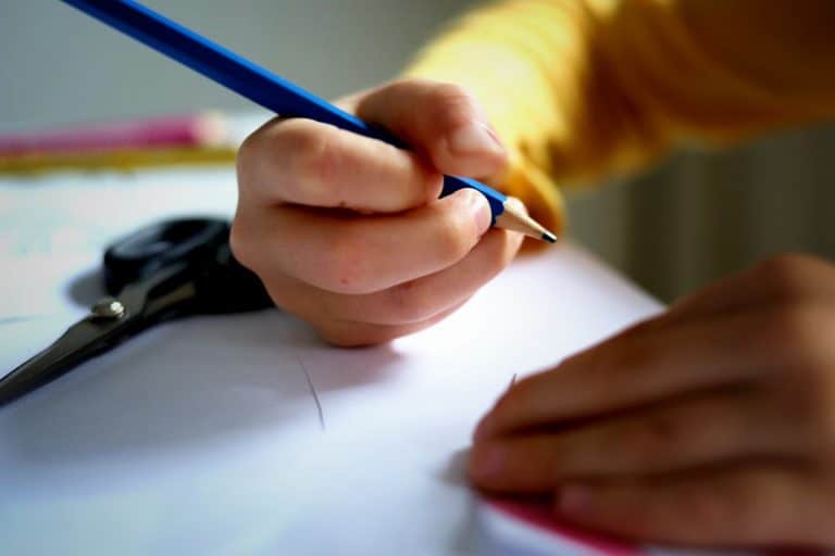 Bildungsstudie offenbart: Sprachprobleme als Bildungskiller – mangelnde Deutschkenntnisse behindern Integration und Erfolg!