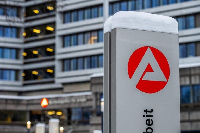 Schwache Herbstbelebung am Arbeitsmarkt: Konjunkturflaute hält an