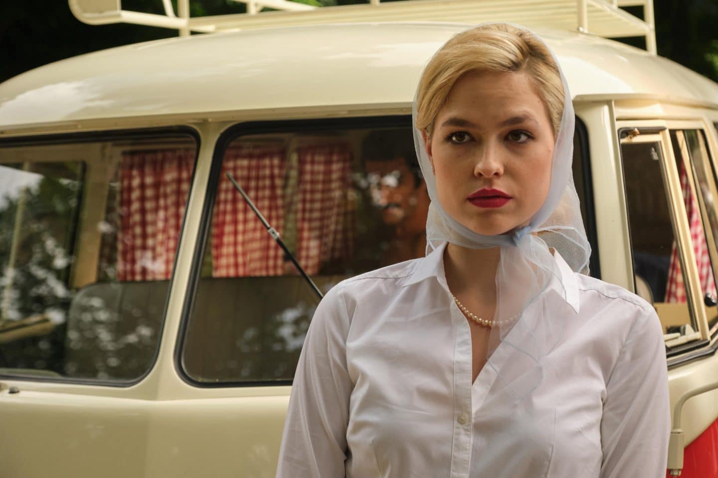 Margot (Isabel Dornheim) ist angetan, als Yusuf (Arya Roohi, im Bully) sich nicht von ihrer impulsiven Art abschrecken lässt. 
