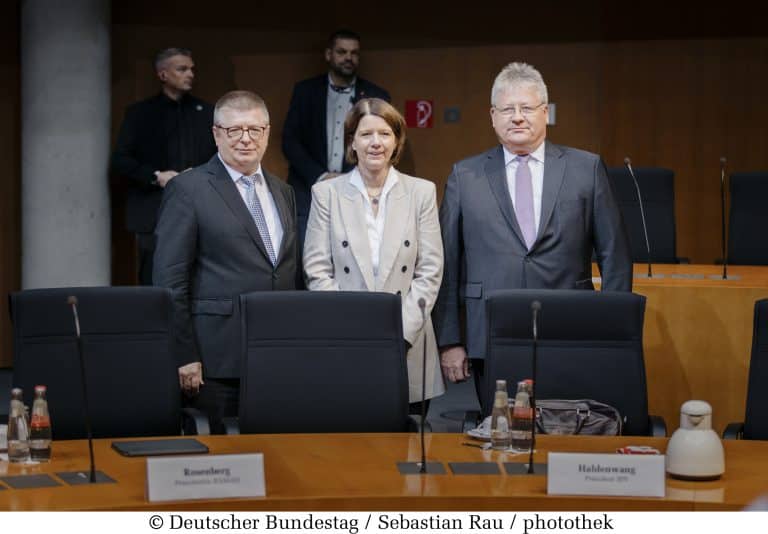 Nachrichtendienste warnen: „Der Kreml sieht Deutschland als Gegner“ – Russland könnte 2030 NATO angreifen!