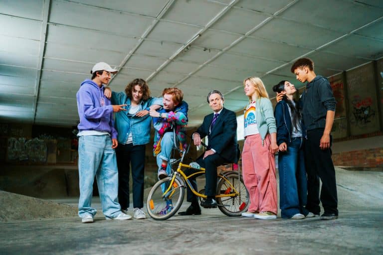 Neue Serie „Uferpark“: Die guten und wilden Zeiten starten am 8. November auf RTL+