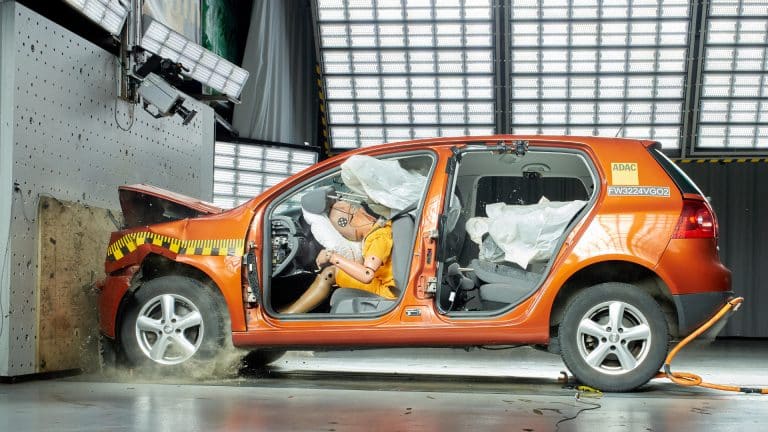 Ungesicherte Reifen: Diese tödliche Gefahr lauert in Ihrem Auto!