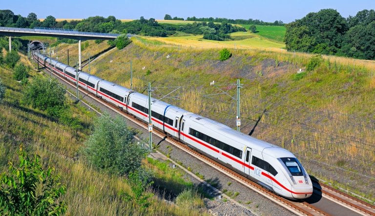 Preisschock bei der Bahn: Flexpreise steigen, Sparpreise bleiben stabil!